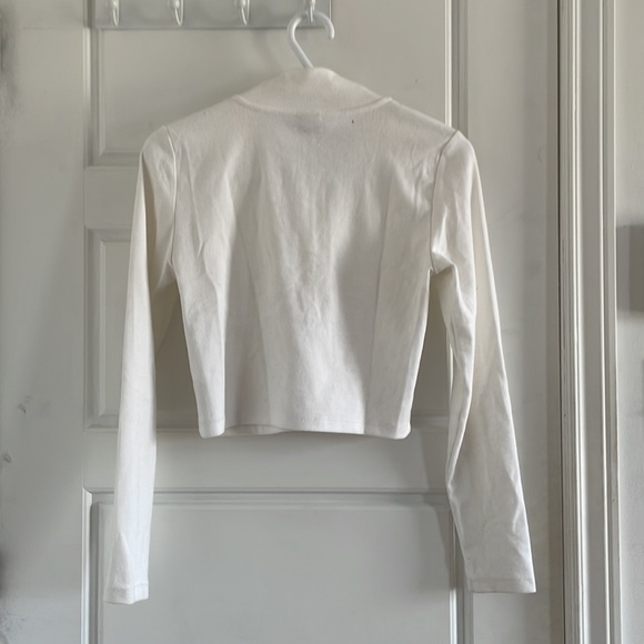 ARITZIA, Sunday Best, 1/2 zip long sleeve top, worn a couple times, good as new - Picture 3 of 3